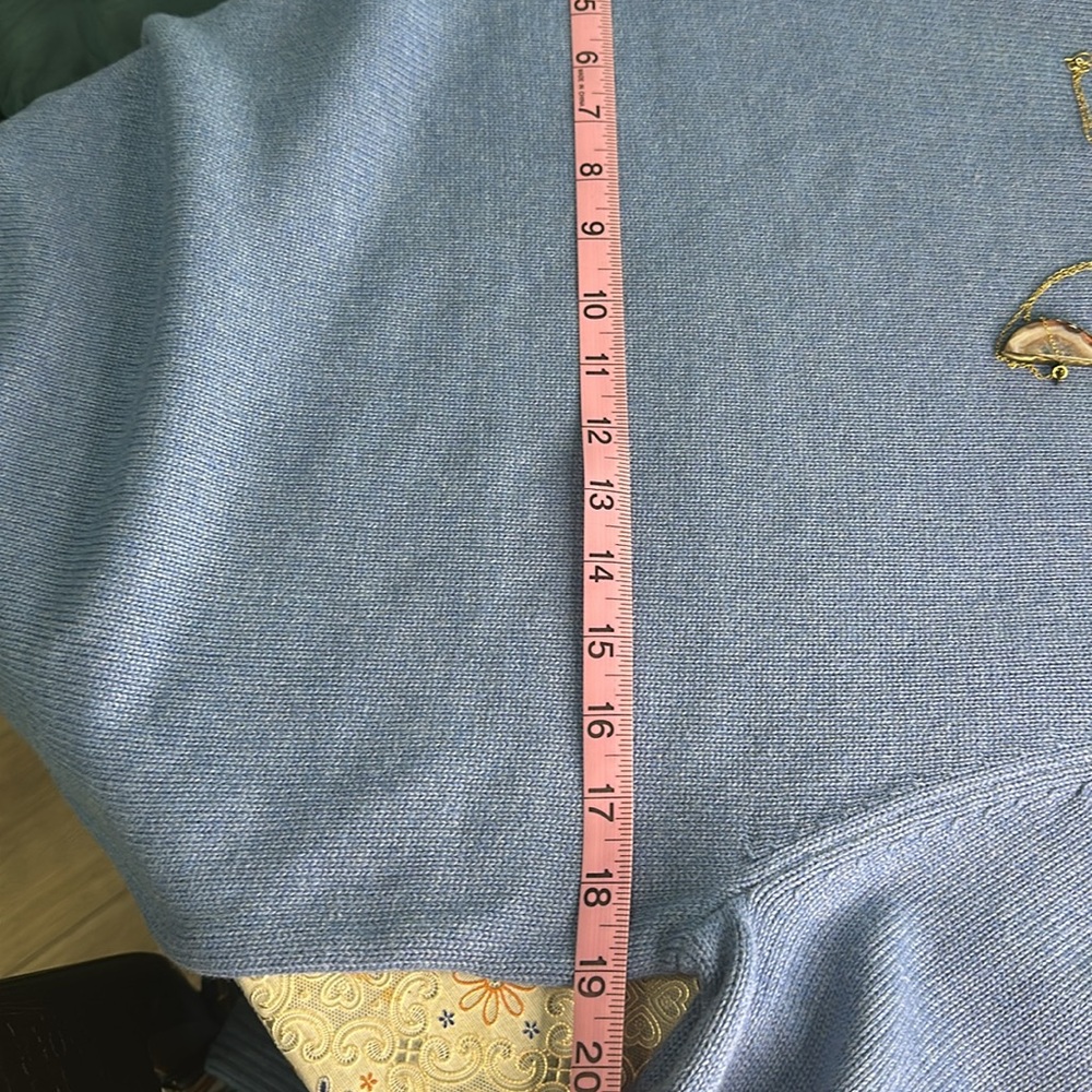 Blusa para dama de manga larga. No texto - Picture 5 of 7